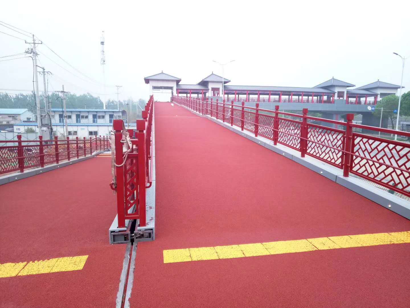 過(guò)街天橋